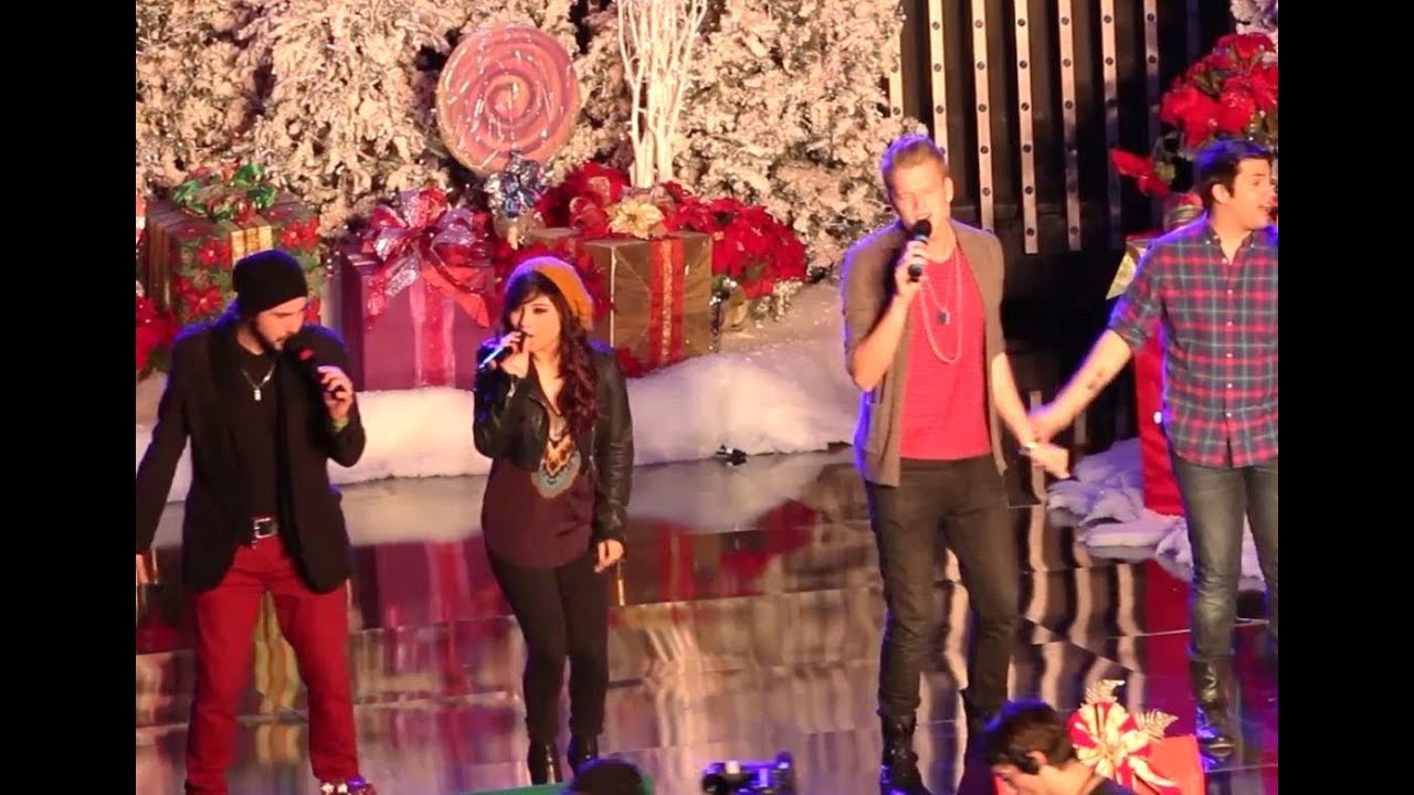 pentatonix perform quot angels we have heard on high quot at pentatonix christmas albums