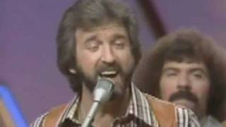 Video voorbeeld van "Oak Ridge Boys - You're The One﻿ (In a Million)"