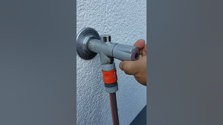 Kemper Frosti - Wasser tritt aus dem Entlüfter aus, wenn Schlauch angeschlossen
