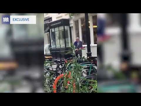 ლონდონში საიუველირო მაღაზიის მძარცველები პენსიონერმა ქოლგით გარეკა