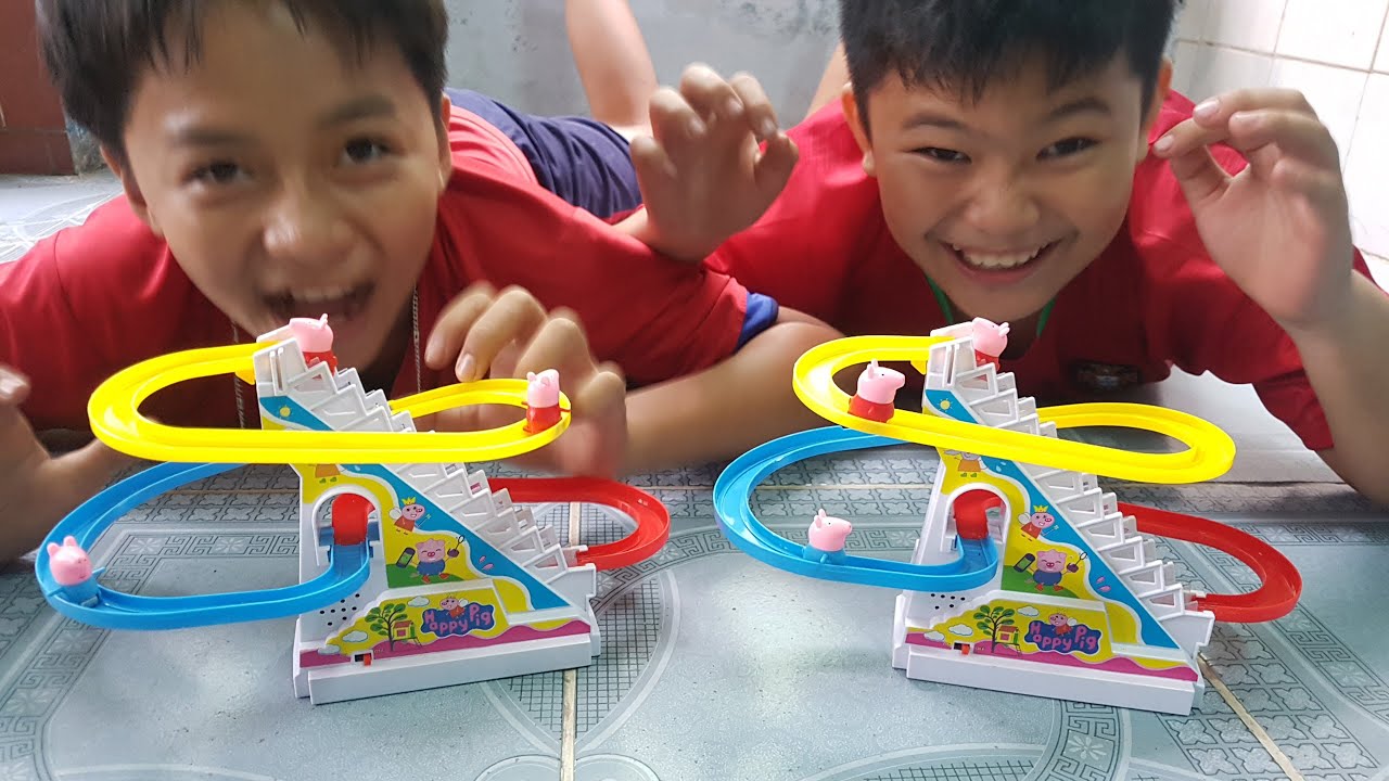 Thử Thách Đường Đua Cầu Thang - YouTube