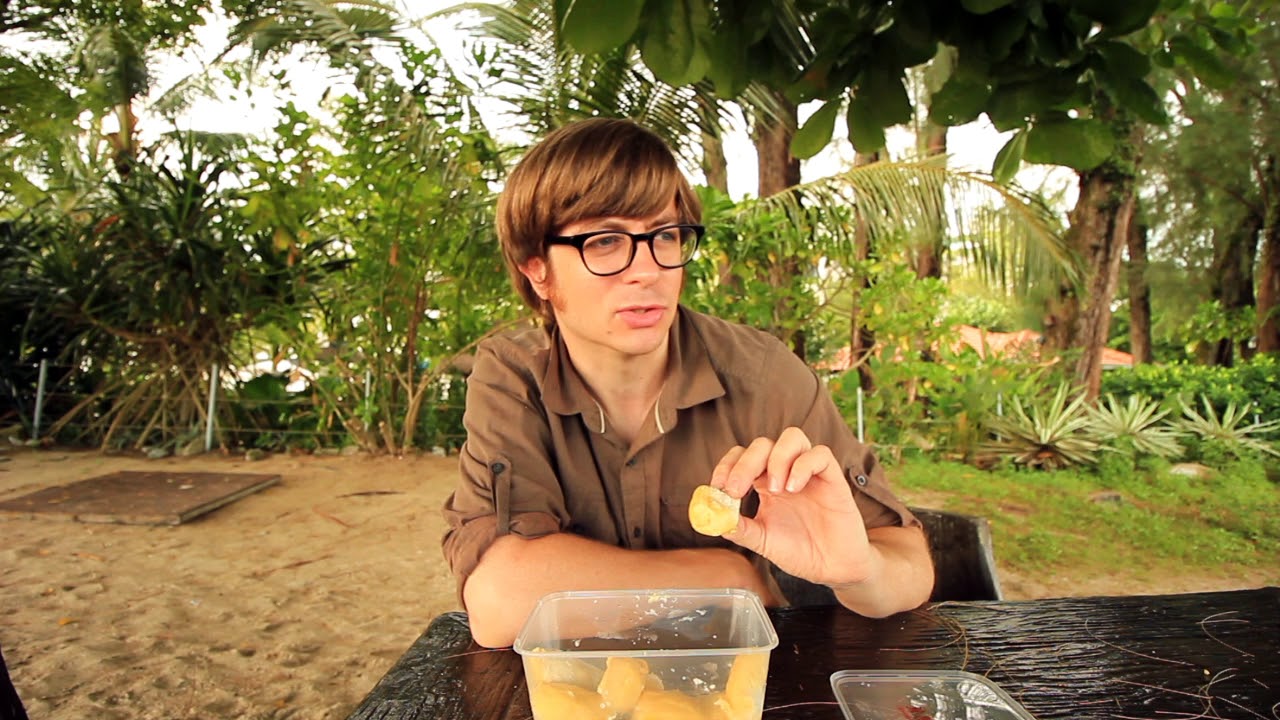 Eating Penang Durian in Penang. - YouTube