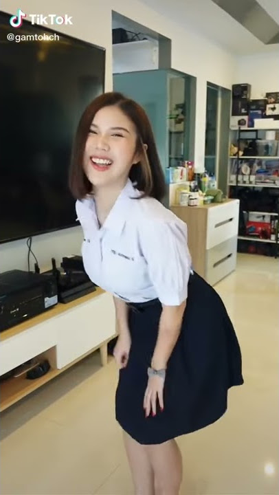 Cewek cantik kentut