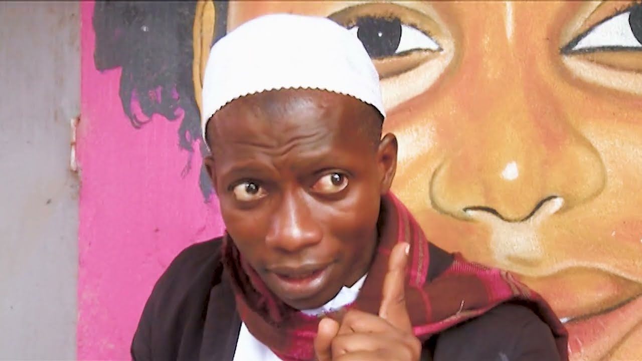 Le diplôme de Joe le rapide chez son patron à blo  djassau