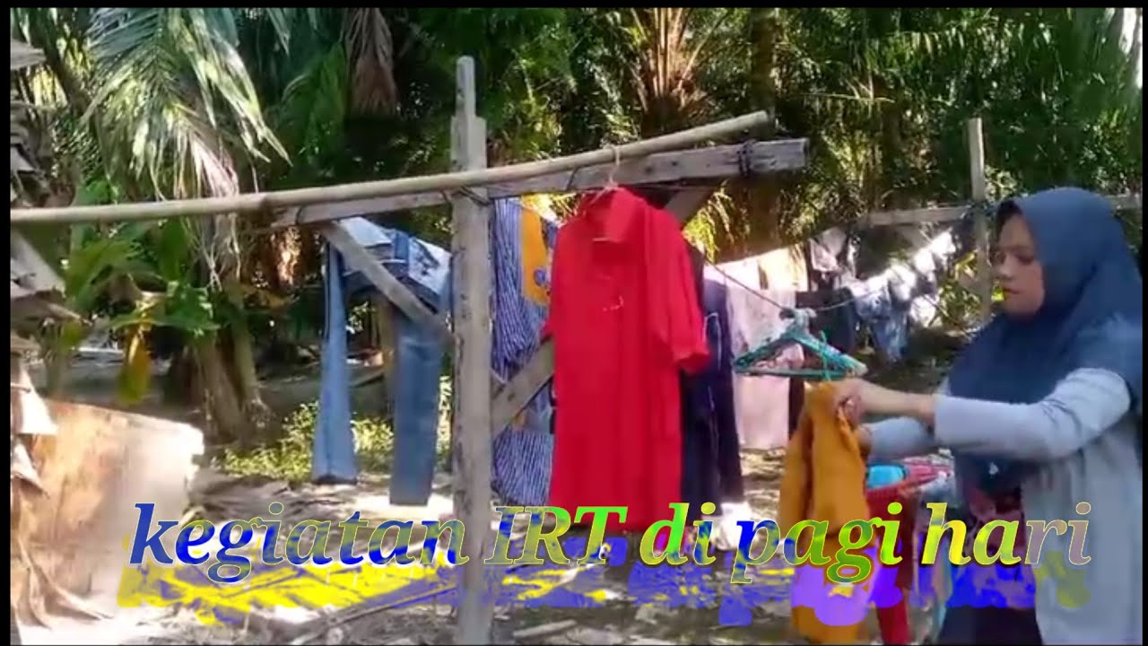 Kegiatan ku pagi hari,jemur pakaian lanjut makan bakso