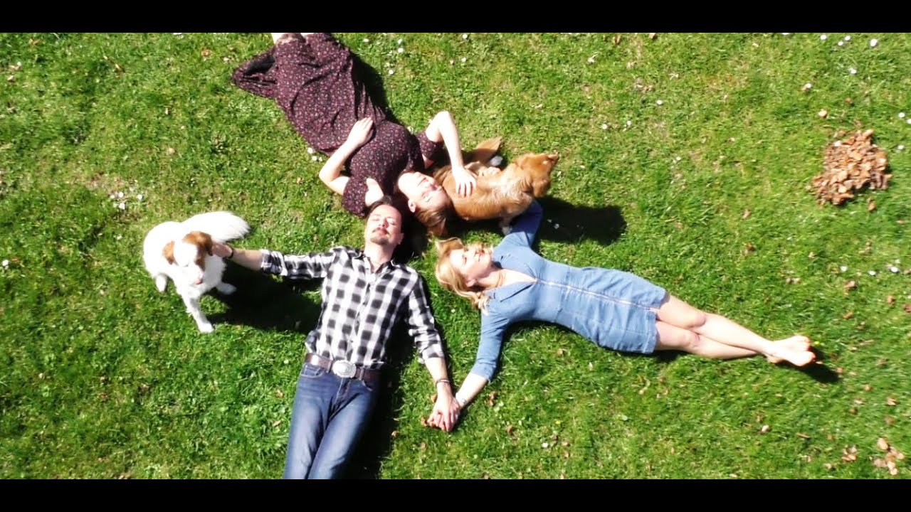 MORE THAN WORDS - HEAVEN IS A PLACE LIKE THIS auf YouTube ansehen MORE THAN WORDS - HEAVEN IS A PLACE LIKE THIS auf YouTube ansehen