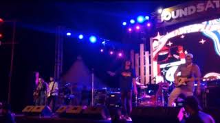 Vignette de la vidéo "Sheila On 7 - Tunjuk Satu Bintang ( Live Soundsation Bali )"