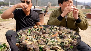 Korean sausage with sauteed vegetables - Mukbang eating show