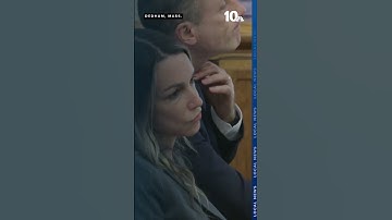 Jurors view text messages between Karen Read, John O