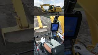 Komatsu iMC hydraulic excavator PC200i #shorts #excavator