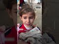 الطفلة شام تروي بالدموع بداية حكايتها مع النزوح داخل قطاع غزة