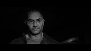Blade Runner 2049 in Black and White Scene - Farmers Arrest