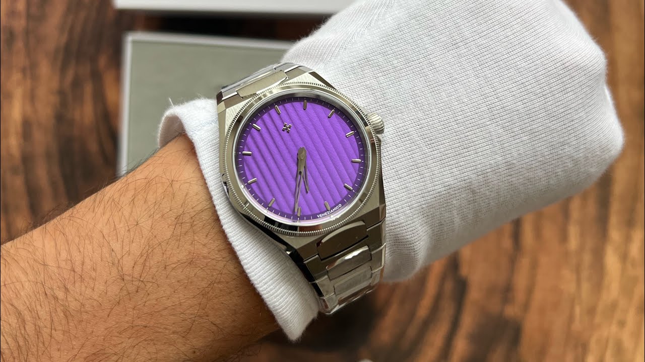 Venezianico Arsenale 40 Purple: Bold Design in Vibrant Purple
