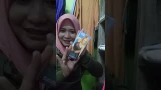 Wanita KELANTAN(Malaysia) promosi kondom bergigi...sedap sengoti....hehehhe