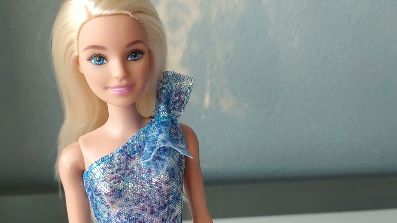 23 Temmuz 21 Bim Market E Gelecek Olan Piriltili Barbie Bebek 29 90 Fiyati Youtube