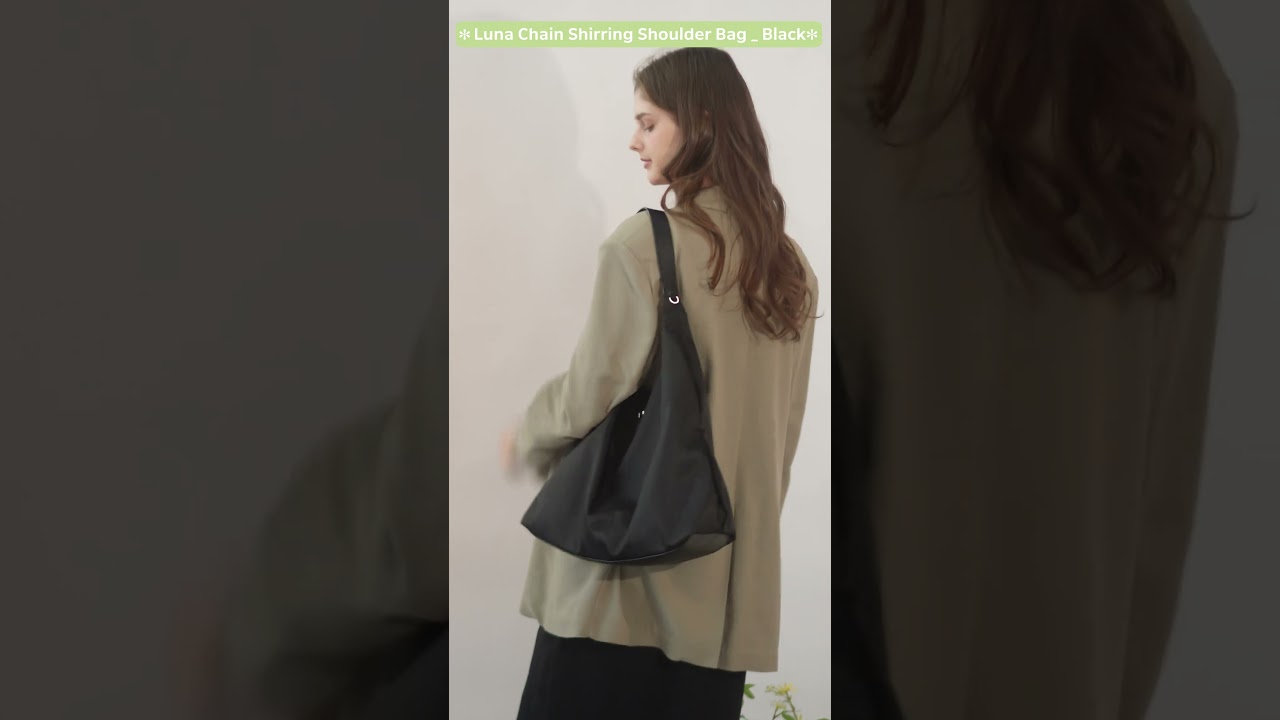 Luna Chain Shirring Shoulder Bag _ Black : Masmarulez [마스 Luna Chain Shirring Shoulder Bag _ Black : Masmarulez [마스