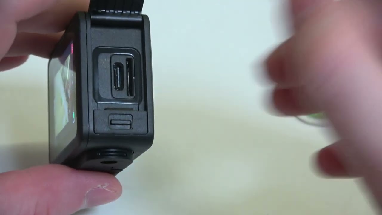 GoPro Hero 4K: Easy Guide to Inserting SD Card! - YouTube