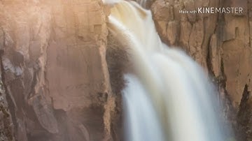 Neej neeg poj niam siab phem deev huas thiaj npam