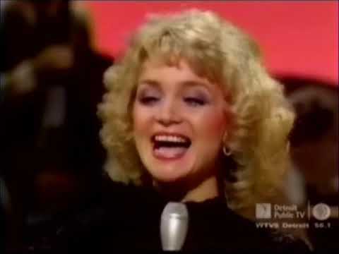 Barbara Mandrell with Country Roads - YouTube