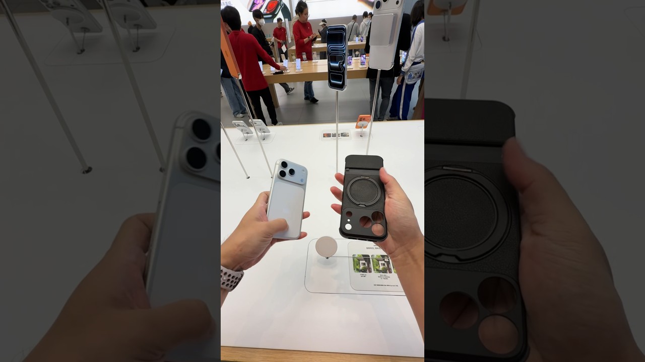 iPhone 17 Pro Max: Чехол-слайдер с вращающейся подставкой и высококачественной сборкой.