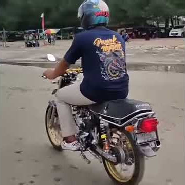 Story wa herex di pantai