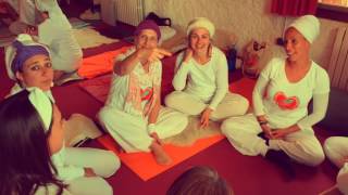 Formación de Internacional de Profesores de Kundalini Yoga en Shunia Yoga Barcelona