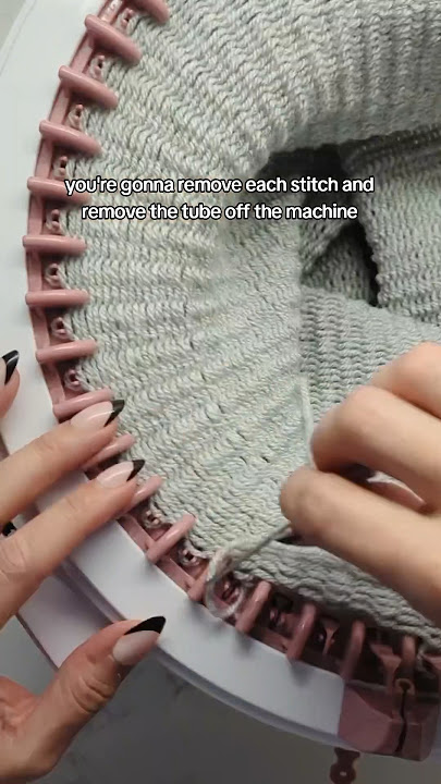 Testing the viral knitting machine 🧶#knittingmachine #knitting