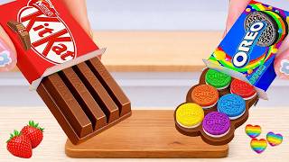 קישוט עוגת קשת קטנה ASMR טעים עוגת קשת שוקולד KitKat ו-OREO