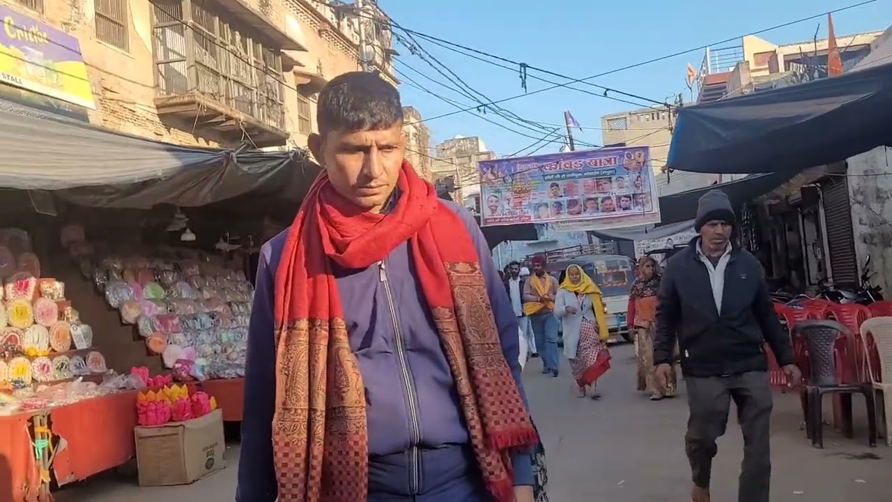  Govardhan  ki  parikrama 