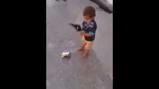 Komi̇k Afgan Çocuk