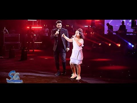 غناء الطفلة أشرقت اما براوة من حفل تامر حسني بجولف بورتو مارينا