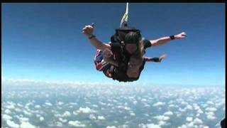 suzanne's first skydive