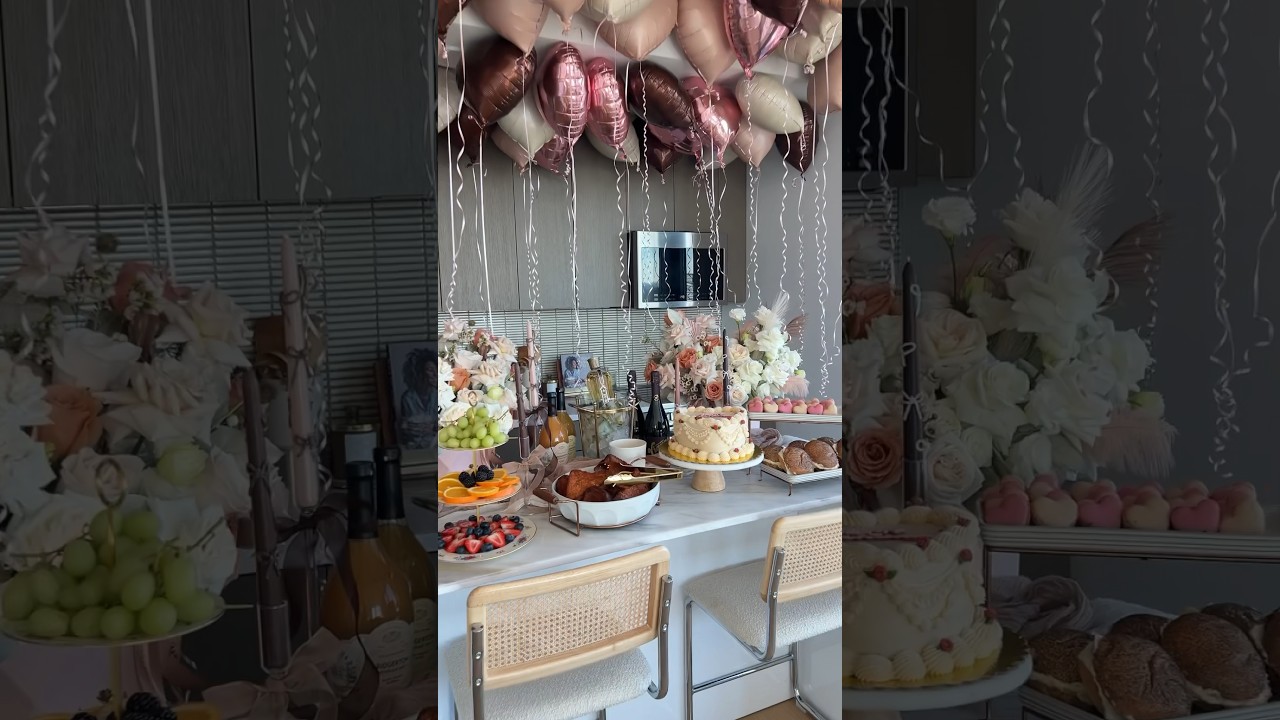 Host a Galentine’s brunch with me 