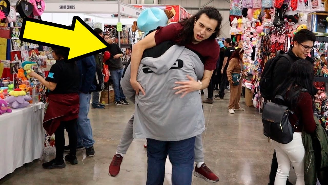 Me Atraparon en la Conve de Anime