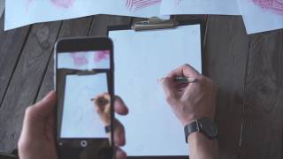 Drawing a portrait using augmented reality and SketchAR app screenshot 2