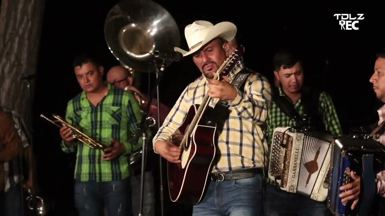 Traviezoz De La Zierra & Banda La Que Dijimos-Se Tenia Que Decir Y Se Dijo(En Vivo Desde El Ensayo)