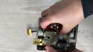 How to change the direction of the electric lock