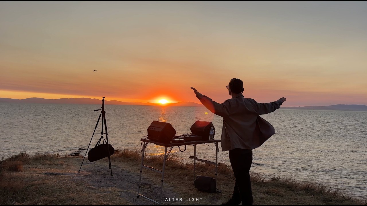 Mira RÜFÜS DU SOL, CamelPhat, Vintage Culture, Eli & Fur - Melodic House Sunset Mix by Alter Light en YouTube Mira RÜFÜS DU SOL, CamelPhat, Vintage Culture, Eli & Fur - Melodic House Sunset Mix by Alter Light en YouTube