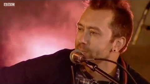 Rise Against - Audience of One (Acoustic) - Live