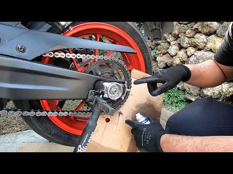 Video: ¿Cuándo lubricar la cadena de la motocicleta?