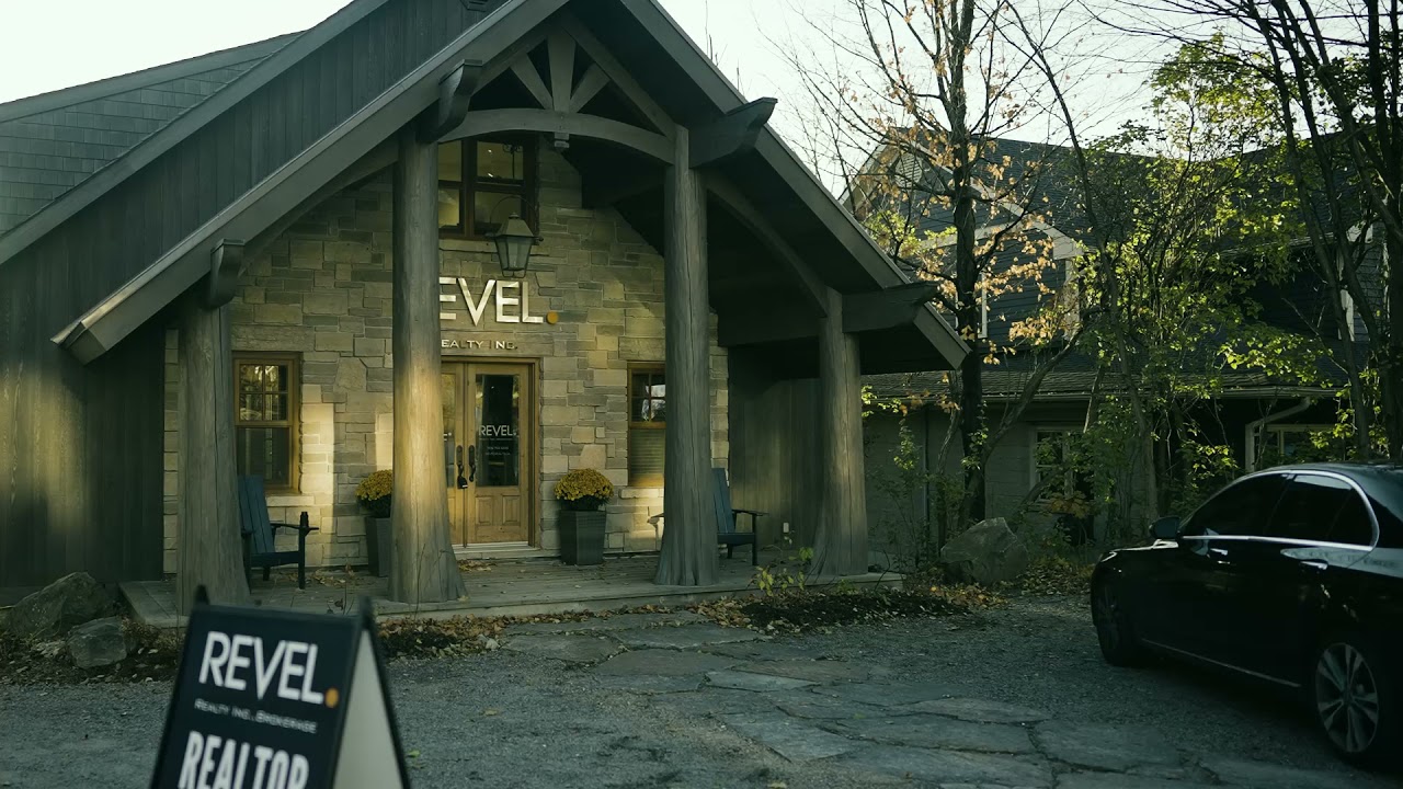 Welcome To Muskoka - Cottage Country Office