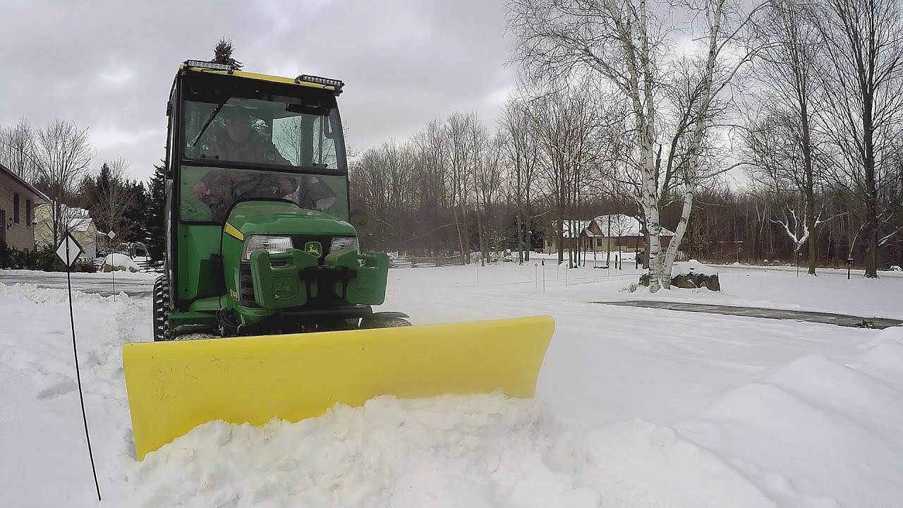 John Deere X748 60" Blade Snow Plowing Driveway 20171216 YouTube