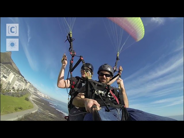 Video over Paragliding vanaf Signal Hill in Kaapstad