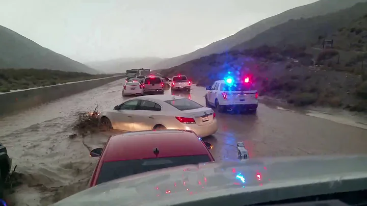 Shocking Southern Calfornia Insane Flash flood on Interstate 5