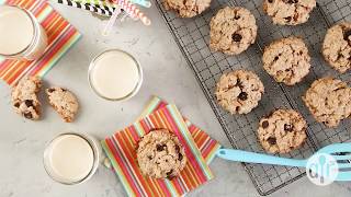 Oats, walnuts, and chocolate chips highlight one another in this
cookie recipe. a bit of vanilla peanut butter make soft sweet. full
f...