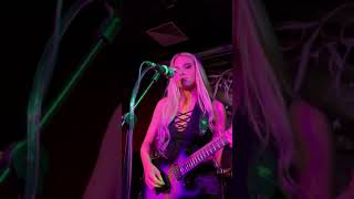Download Lagu Sophie Lloyd, Living on a prayer, London gig 22 Feb 2020 MP3