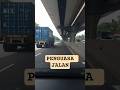 Truk-truk besar penguasa jalan tol