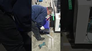 33 How to tear down right left Metal Cover