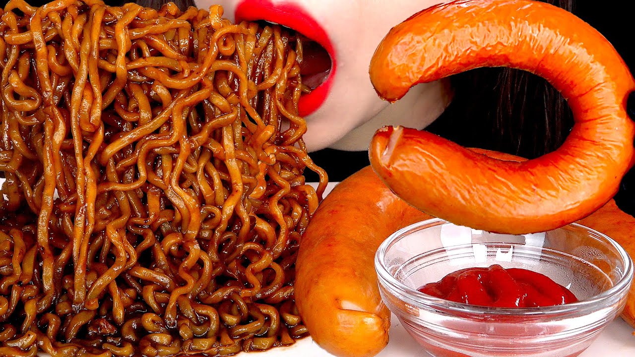 ASMR BLACK BEAN NOODLES SAUSAGE 킬바사소세지 짜파게티 먹방 MUKBANG EATING SOUNDS 咀嚼音 | ZOEY ASMR