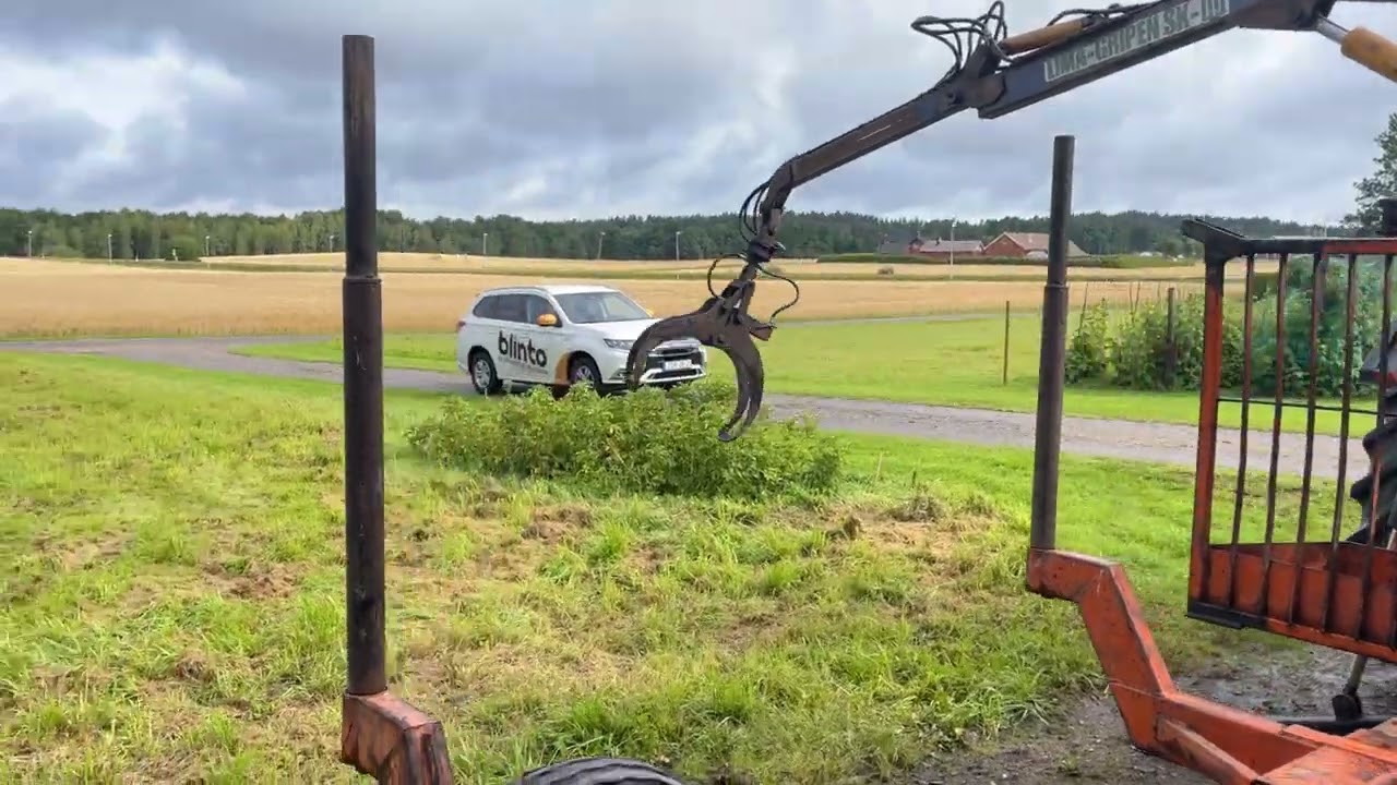 Skogskärra Med Lima kran och vinsch